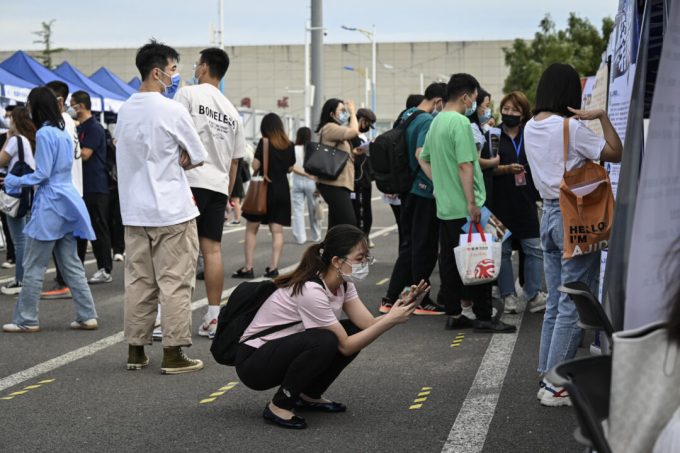 china’s-college-grads-struggle-to-find-jobs-as-youth-unemployment-rate-hits-11-month-high