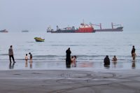 iran,-oman-propose-‘temporary-navigational-corridor’-for-strait-of-hormuz