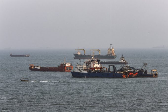 tanker-hit-in-strait-of-hormuz-as-iran,-oman-pursue-new-shipping-deal