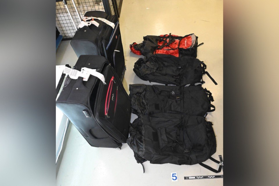 air-canada-suspends-two-employees-after-rcmp-drug-trafficking-investigation