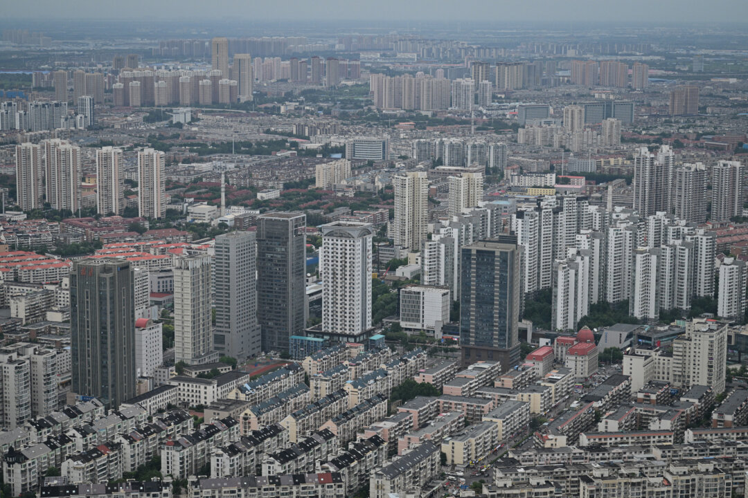 debt-movements-reveal-much-about-china’s-economic-imbalances