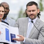 parties-talk-taxes,-trade-war-and-parental-leave-on-day-2-of-quebec-election-campaign