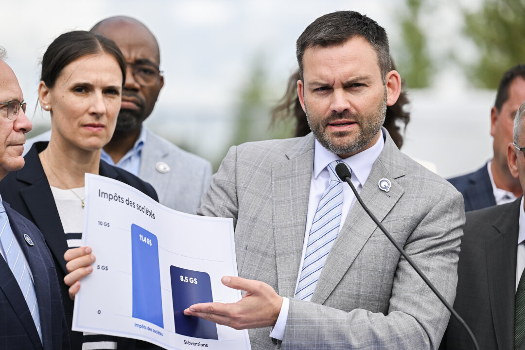 parties-talk-taxes,-trade-war-and-parental-leave-on-day-2-of-quebec-election-campaign