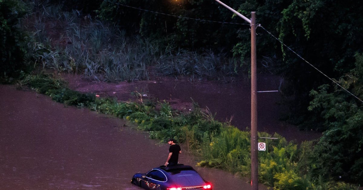 widespread-power-outages-remain-after-damaging-storms-battered-southern-ontario