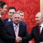 putin-meets-us-envoys-as-russia-halts-strikes-on-kyiv-for-72-hours