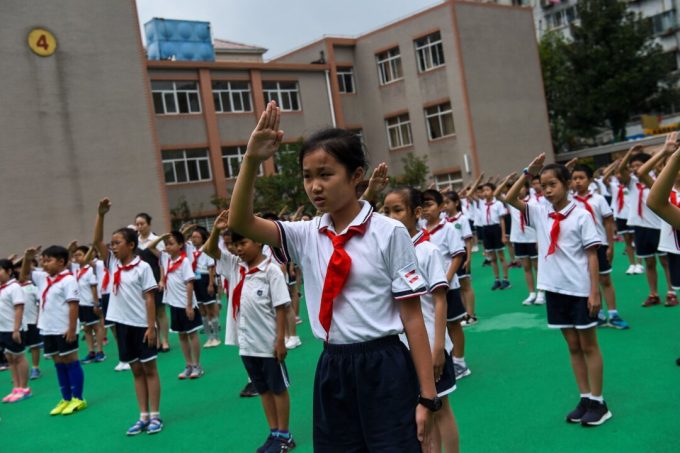 chinese-high-school’s-alleged-daily-news-watching-requirement-sparks-concerns-over-political-indoctrination