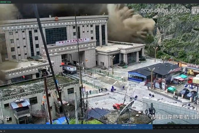 insider-alleges-warning-not-sent-before-deadly-china-nepal-border-landslide