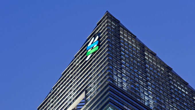 standard-chartered-brings-spot-crypto-trading-to-dubai-fx-platform