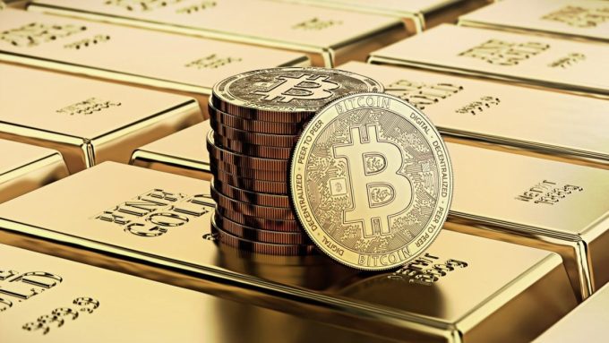 bitcoin-gold-correlation-hits-six-year-high,-but-analysts-question-whether-equity-decoupling-will-last