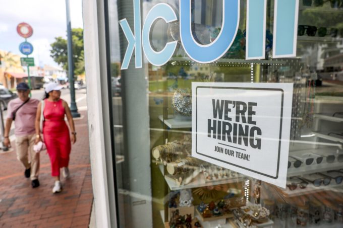 unemployment-claims,-layoffs-creep-up-ahead-of-jobs-report