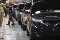 uk-auto-manufacturer-jaguar-land-rover-shedding-4,000-jobs