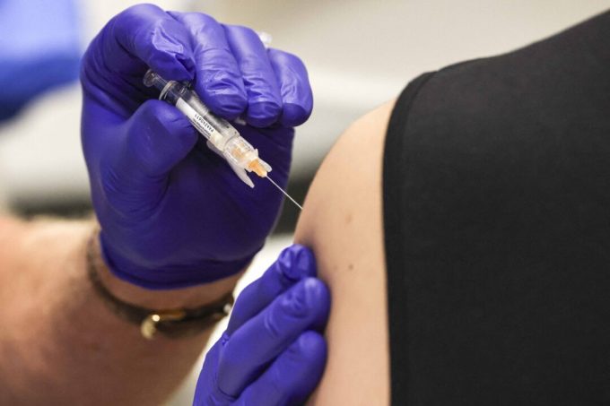 vaccine-maker-halts-trial-on-mrna-cancer-shot