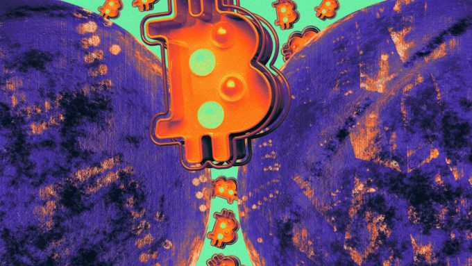spot-bitcoin-etfs-pull-in-$987-million-last-week-as-institutional-demand-recovers