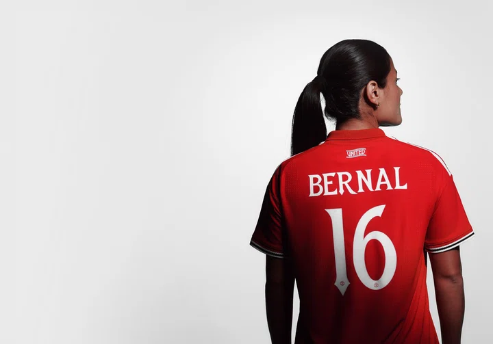 bernal-to-wear-no.16-for-united-women