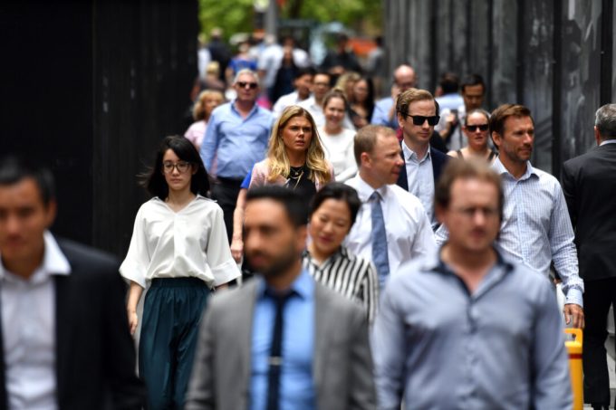 australia-moves-to-ban-non-compete-clauses-for-most-workers,-what-does-it-mean?