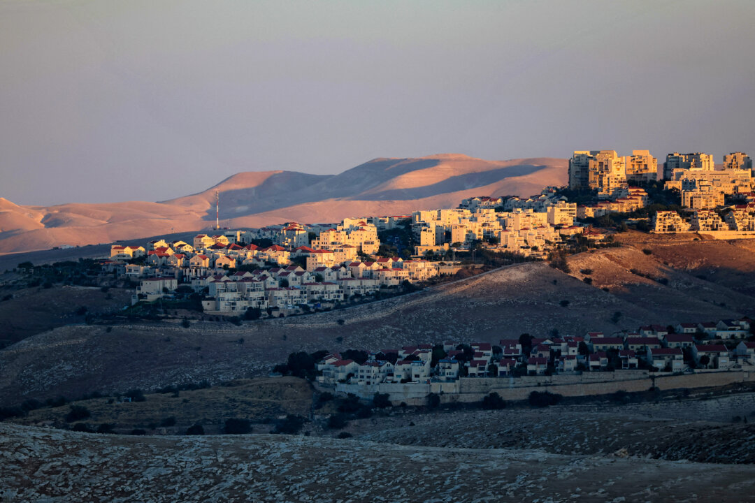uk,-france,-canada-move-to-restrict-trade-with-israeli-west-bank-settlements