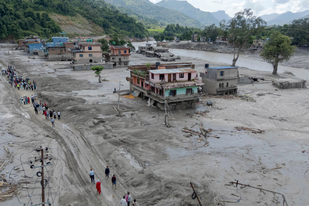 volunteer-rescuers-banned-as-china-seeks-to-hide-true-death-toll-and-official-incompetence