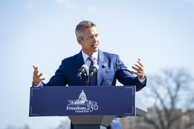 transportation-chief-tells-ford-to-cut-china-ties-and-build-in-america