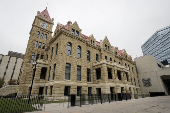 calgary-councillor-who-leaked-confidential-budget-documents-apologizes,-but-‘would-do-it-again’