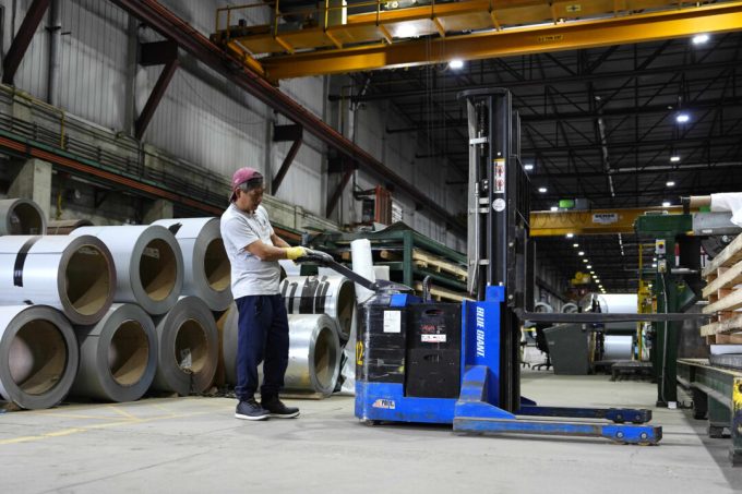 tariff-price-hikes-may-take-time-to-hit-shelves-as-retailers-work-through-inventory