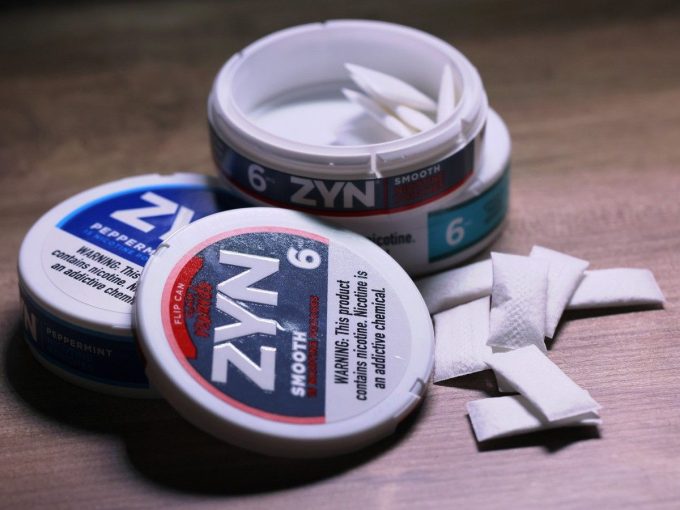 feds-‘open’-to-loosening-rules-banning-nicotine-pouch-sales-at-convenience-stores