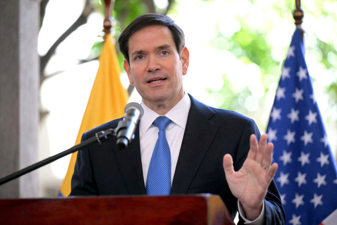 live-now:-rubio-attends-grand-cross-award-ceremony,-meets-with-ecuadorian-president