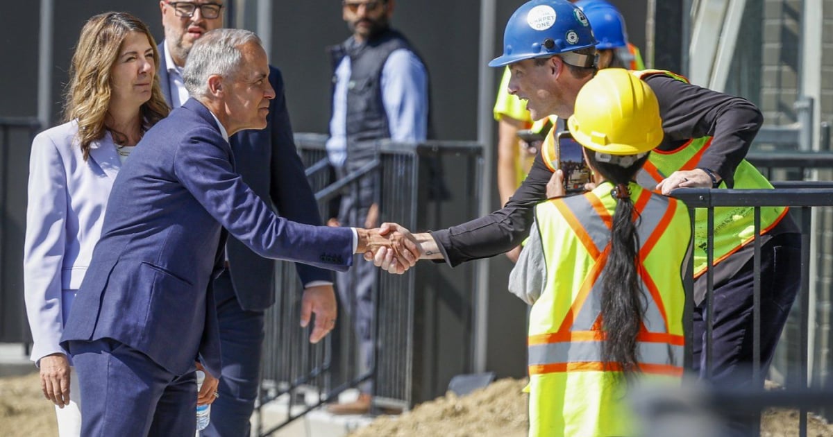 ottawa-and-alberta-pledge-to-build-1,460-affordable-houses