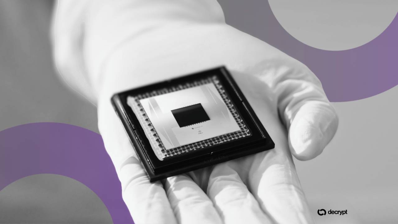 while-bitcoin-devs-debate-next-moves,-ionq-unveils-superion-256-quantum-computer