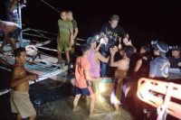 fire-on-passenger-ferry-in-philippines-leaves-dozens-missing-and-at-least-5-dead