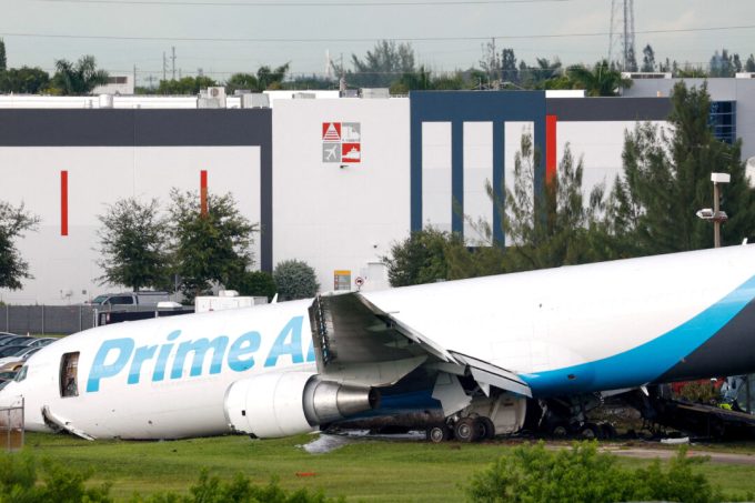 amazon-pilot-warned-plane-was-coming-in-too-fast:-ntsb