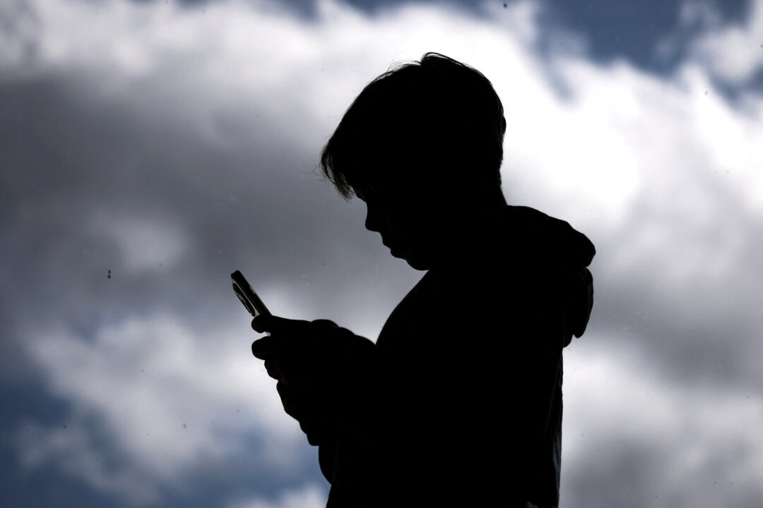 lisbon-lawsuit-accuses-big-tech-of-building-apps-to-hook-users