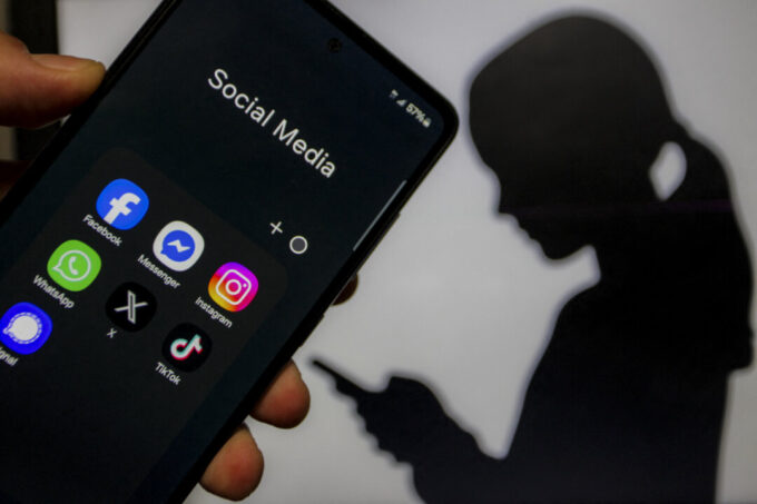 censorship-fear-forces-labor-to-mull-digital-law-change