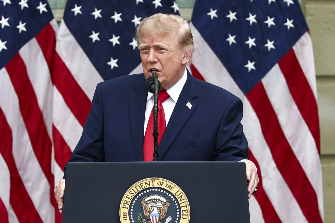 trump-says-us-could-remain-in-iran-and-keep-oil,-similar-to-deal-with-venezuela