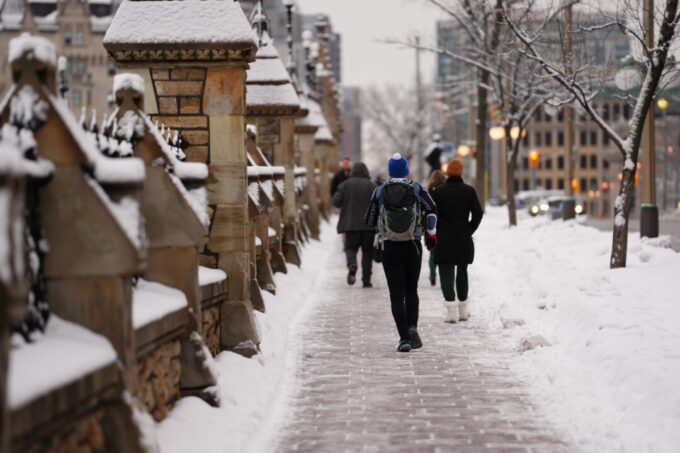 more-than-9,400-federal-employees-approved-for-early-retirement
