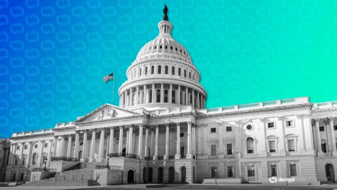 banks-want-more:-trade-groups-demand-stricter-stablecoin-limits-in-clarity-act