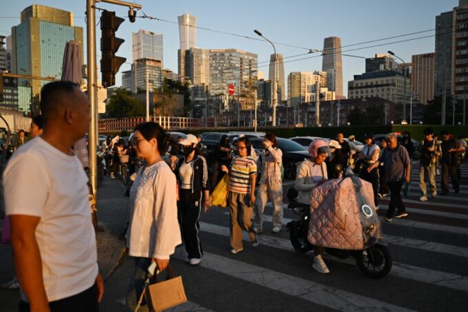 china’s-economy-slumps-in-august-as-consumer-spending-slows