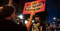 more-than-1,000-march-in-toronto-against-carney’s-investment-summit