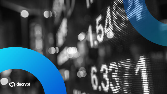 crypto-reacts:-bitcoin-slides-as-clarity-act-fails-to-clear-senate-vote