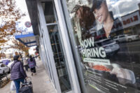 us-unemployment-claims-slide-below-200,000-for-5th-time-this-year