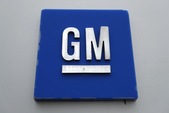 gm-unveils-next-gen-v8-lineup-for-2027-silverado-and-sierra