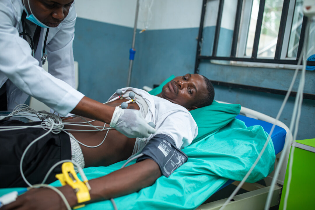 at-least-48-dead-in-nigeria-after-consuming-drink-suspected-to-contain-methanol,-authorities-say