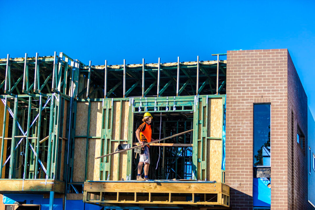 australia-faces-shortfall-of-83,000-tradespeople-as-housing-target-slips-further-away