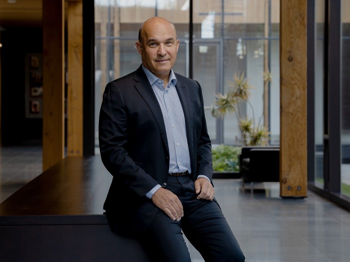 ‘these-are-your-neighbours’:-jim-balsillie-gives-$4.5m-to-food-banks