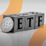 bitcoin-etfs-take-nearly-$1b-in-a-day-as-average-holder-returns-to-profit