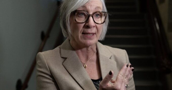 labour-law-changes-would-bring-‘sunlight’-to-collective-bargaining,-says-jobs-minister
