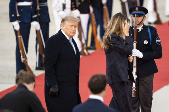 ahead-of-trump–xi-summit,-democrats-call-for-tighter-china-chip-controls