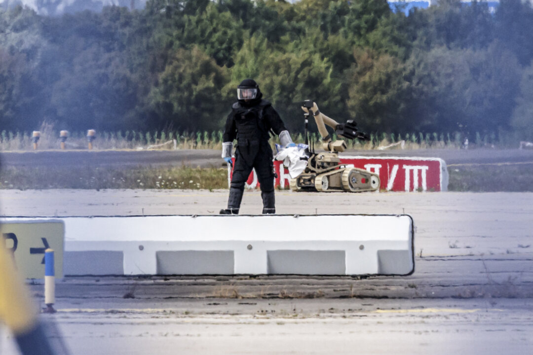russia-increasing-hybrid-attacks-against-nato-countries,-eu-leaders-say