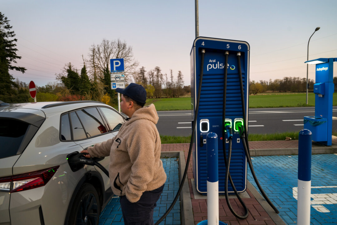 europe’s-ev-shift-gathers-pace-as-petrol,-diesel-sales-slide