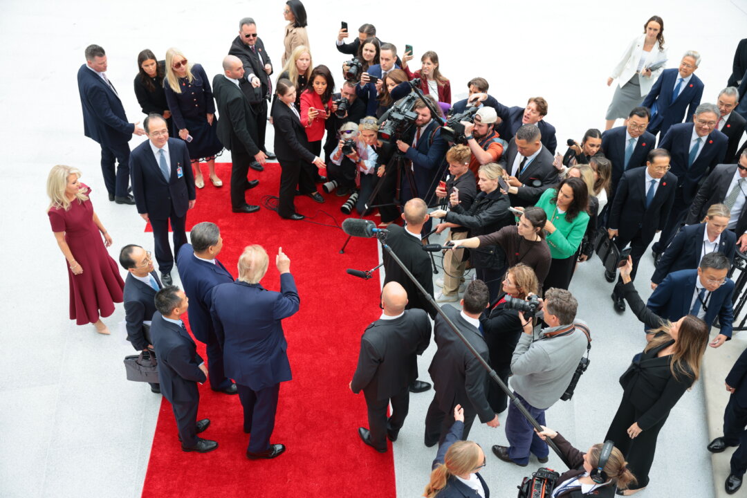 chinese-state-media-crews-clash-with-white-house-staff-ahead-of-xi-visit
