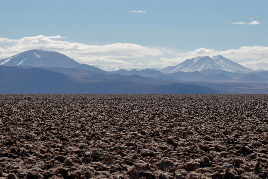 us-to-invest-up-to-$7-billion-in-argentina’s-minerals,-energy-sectors
